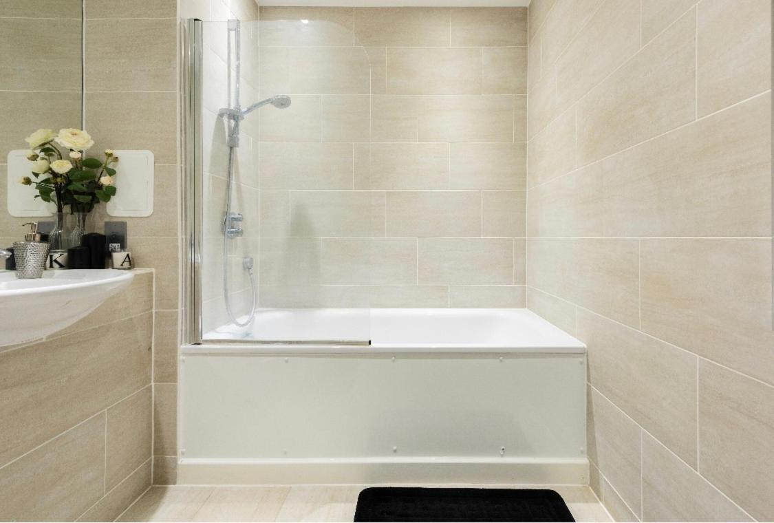 Lovely 2 Bed Apartment 15Mins From Bond St London Exterior foto